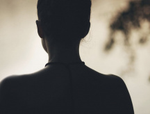 LO QUE SE MUEVE DEBAJO DE LA PIEL